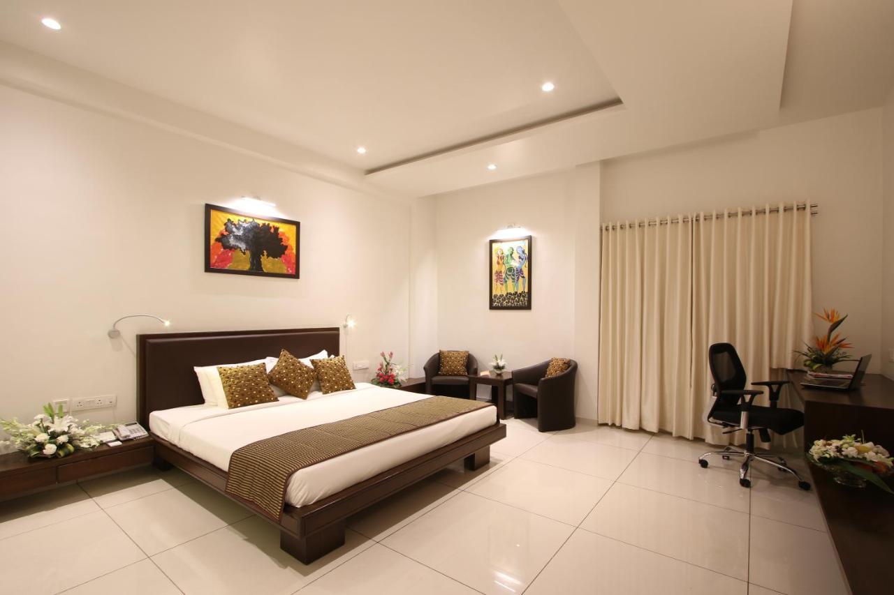 Prakruti Resort Vadodara Eksteriør bilde